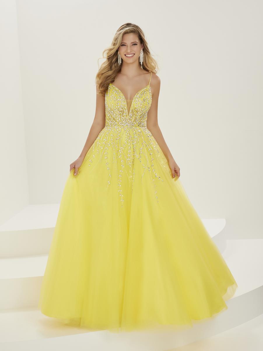 Christina wu best sale prom dresses