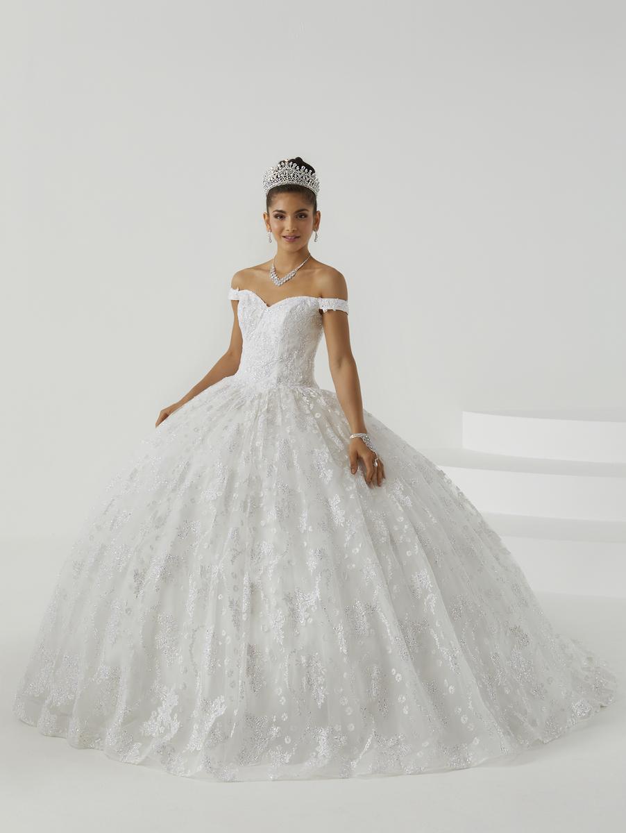 White off the hot sale shoulder quinceanera dresses