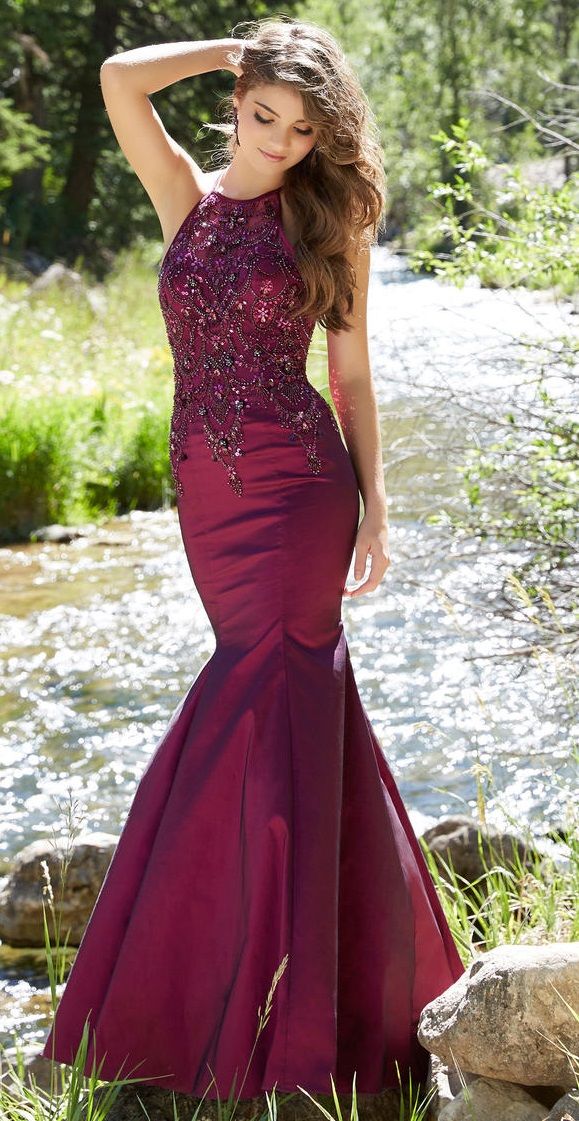 Black cherry 2025 prom dress